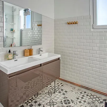 L'oasis Urbaine A - Pro Ou Groupe *